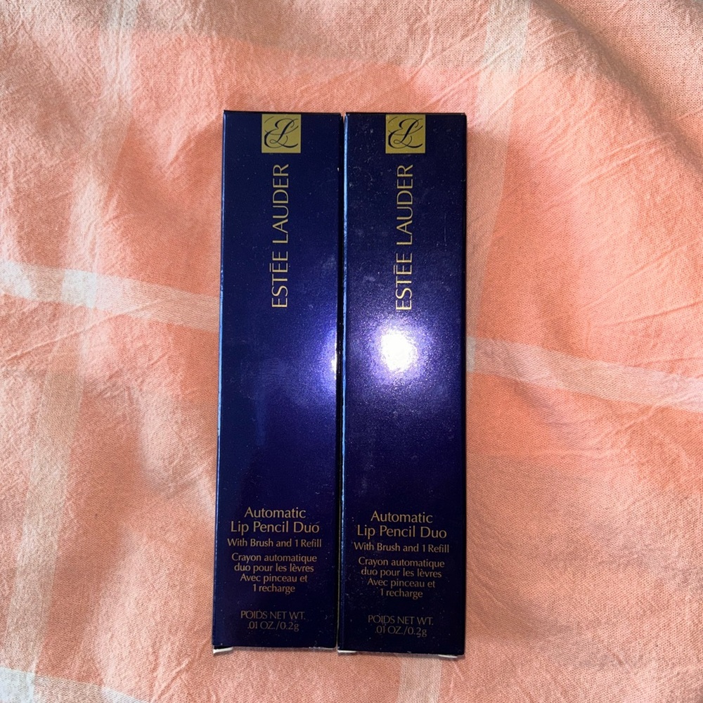 One estee lauder lip pencil
